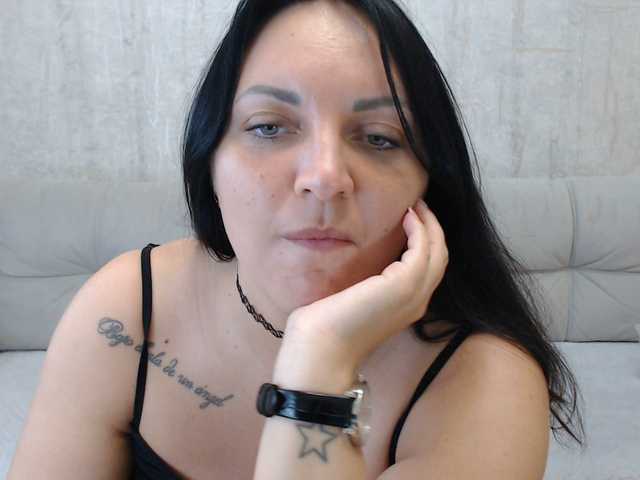 AngelinaCute live cam on BongaCams