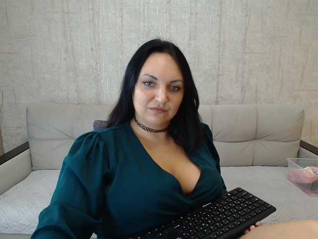модель AngelinaCute
