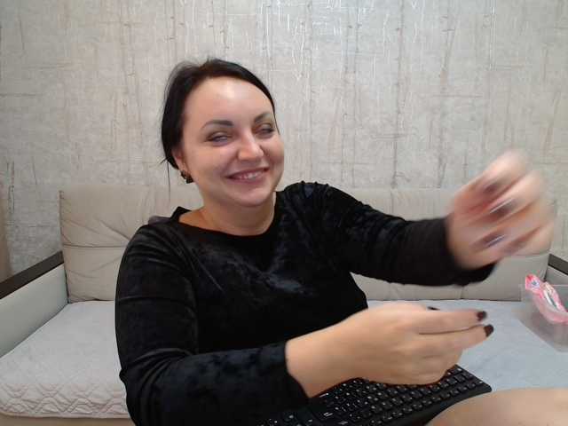 AngelinaCute