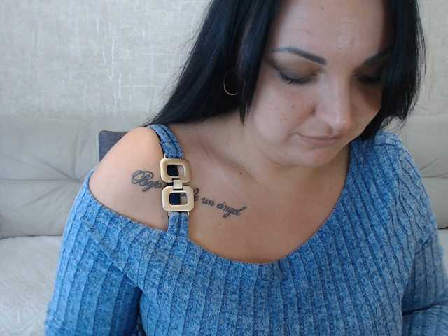 AngelinaCute