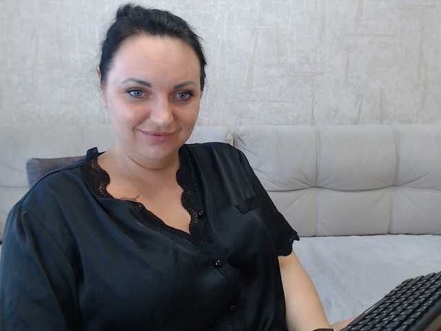 AngelinaCute