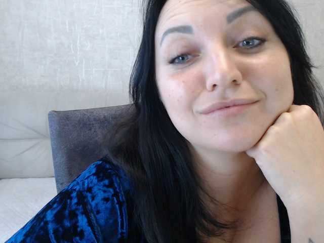 AngelinaCute's BongaCams show and profile