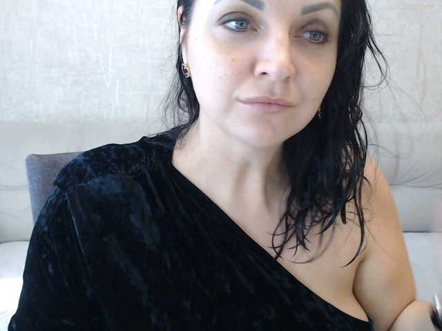 AngelinaCute's BongaCams show and profile