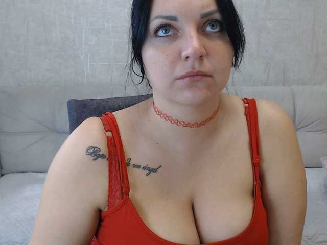 секс с AngelinaCute