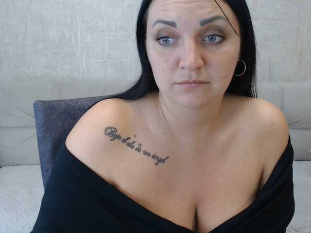 AngelinaCute