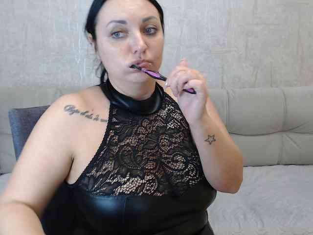 JenniferTheChic webcam