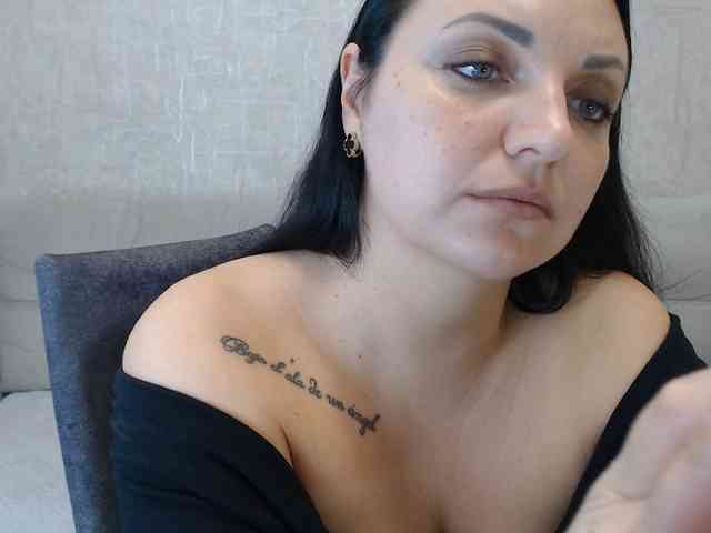 JenniferTheChic webcam