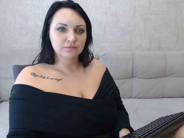 JenniferTheChic webcam