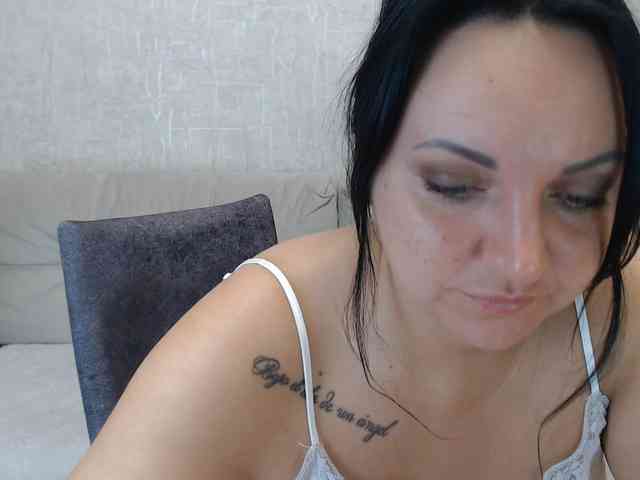 JenniferTheChic webcam