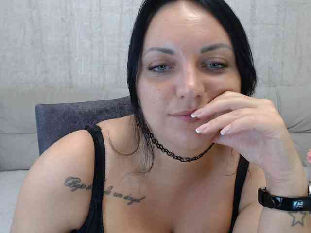 JenniferTheChic webcam