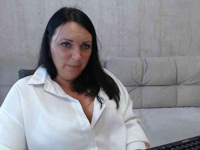 JenniferTheChic webcam