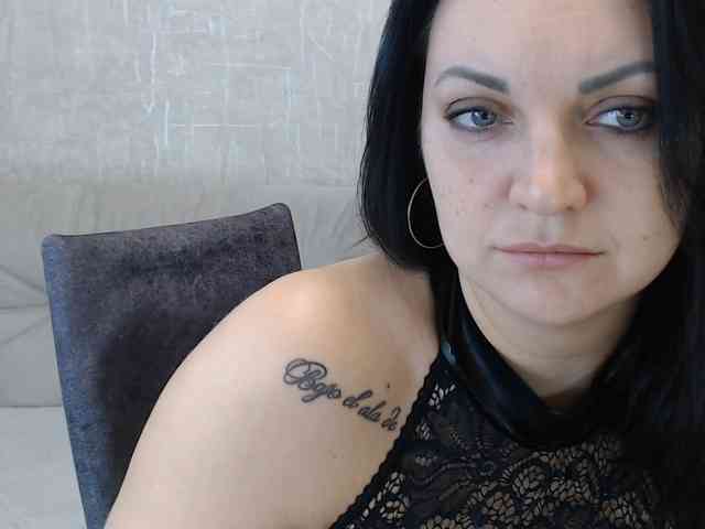 JenniferTheChic webcam