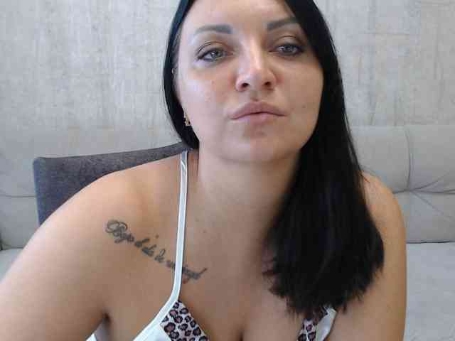 JenniferTheChic webcam