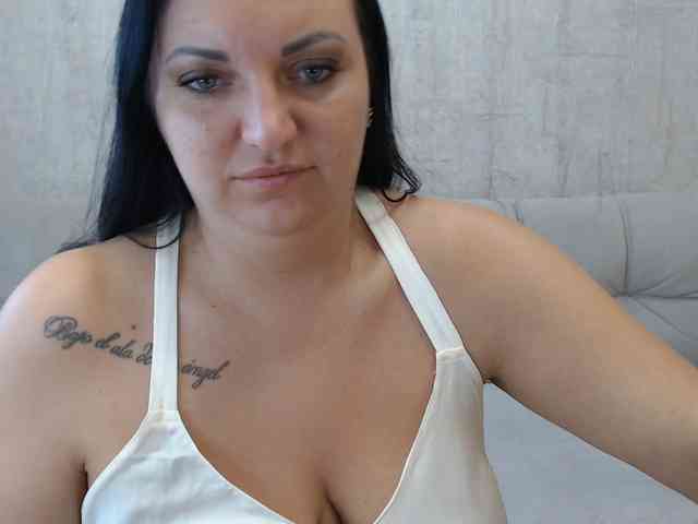 JenniferTheChic webcam