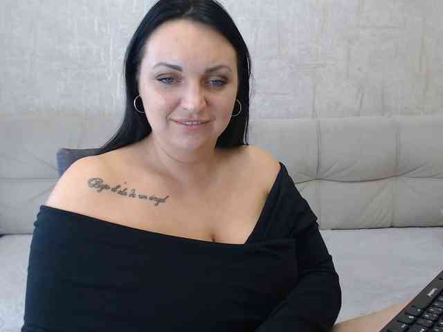 JenniferTheChic webcam