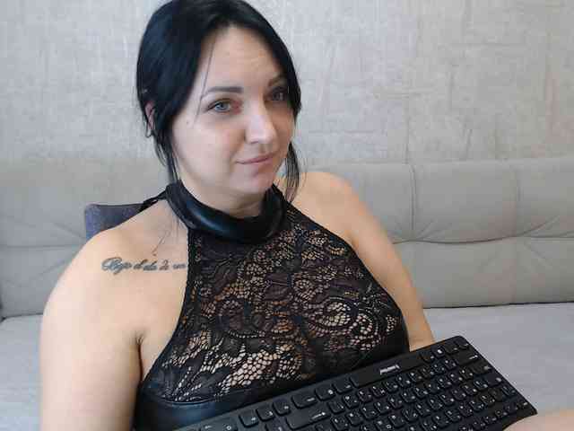 JenniferTheChic webcam