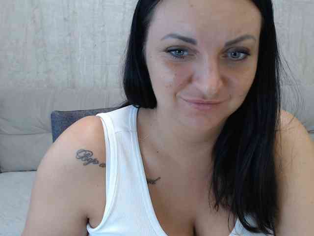 JenniferTheChic webcam