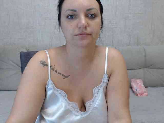 JenniferTheChic webcam