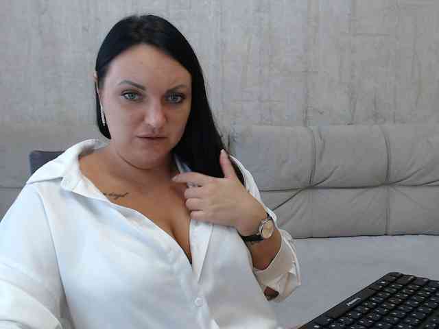 JenniferTheChic webcam