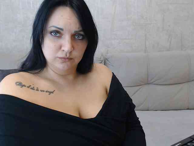 JenniferTheChic webcam