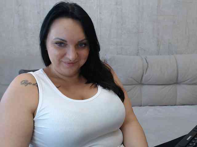 JenniferTheChic webcam