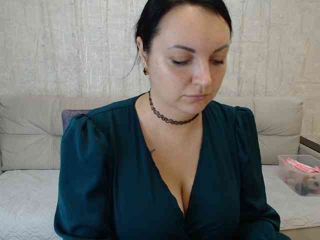 AngelinaCute