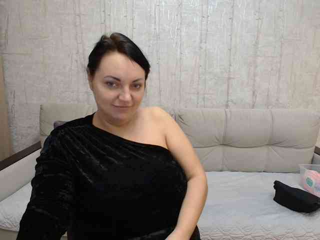 AngelinaCute
