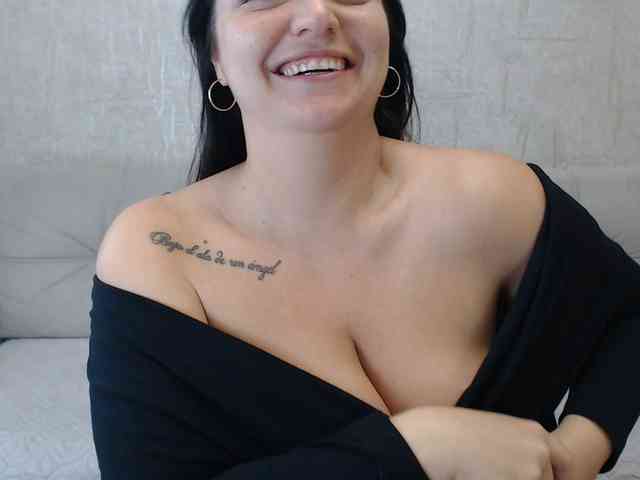 JenniferTheChic webcam