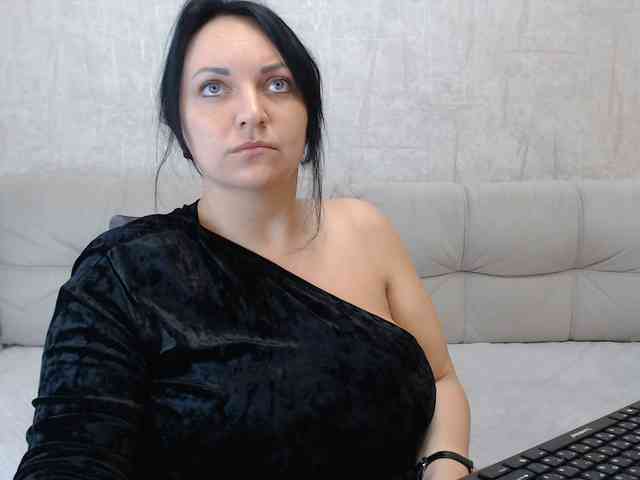 JenniferTheChic webcam