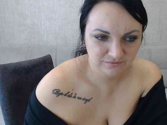 JenniferTheChic webcam