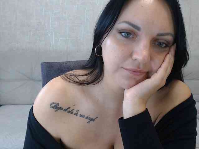 JenniferTheChic webcam
