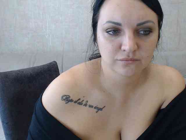 JenniferTheChic webcam