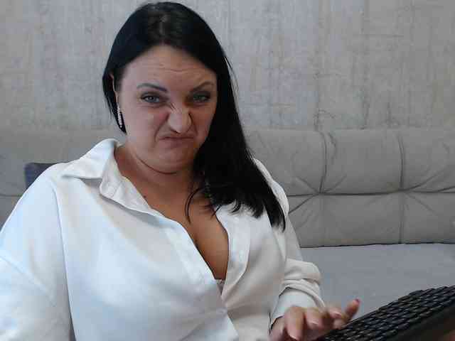 JenniferTheChic webcam