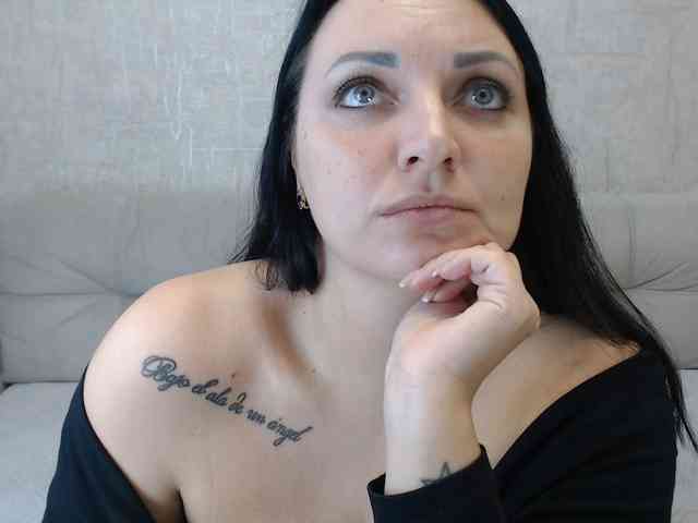 JenniferTheChic webcam