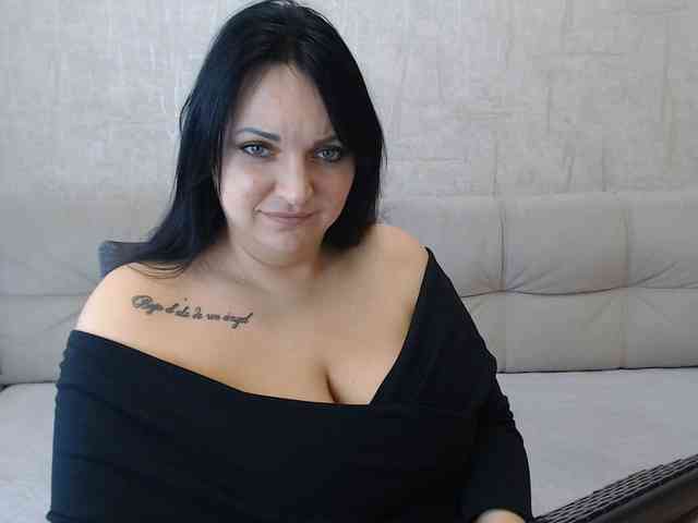 JenniferTheChic webcam