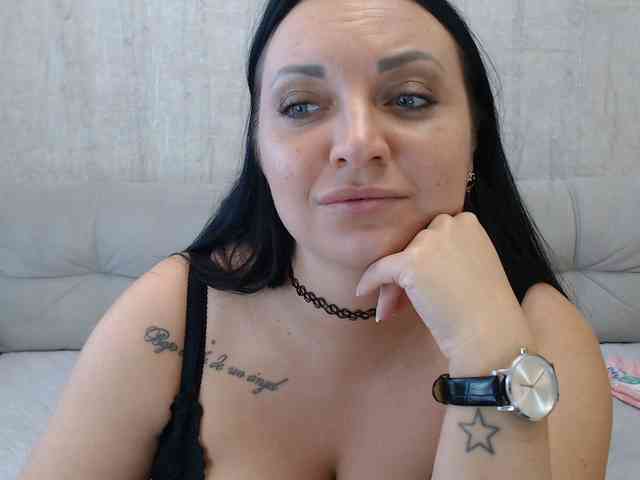 JenniferTheChic webcam