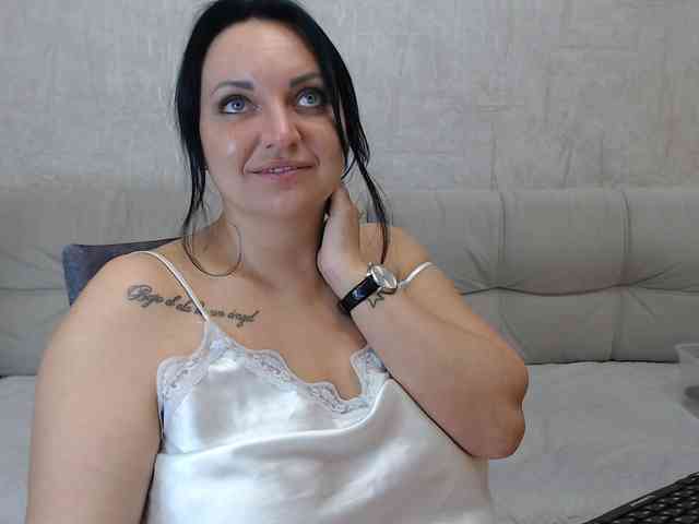 JenniferTheChic webcam