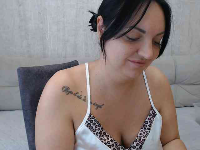 JenniferTheChic webcam