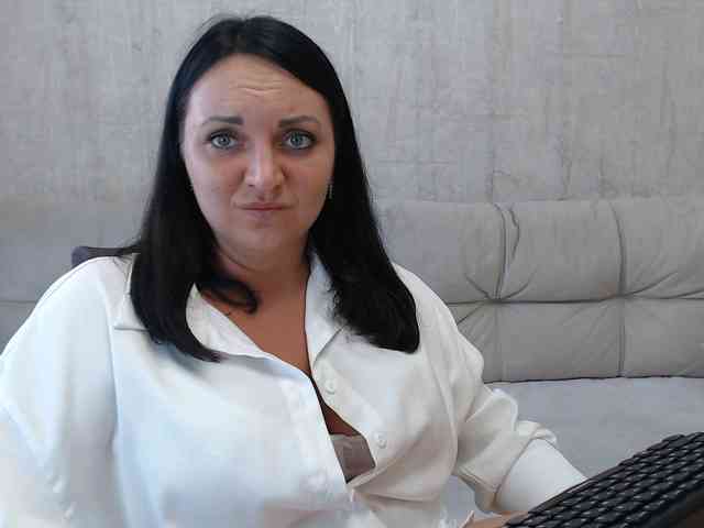 JenniferTheChic webcam