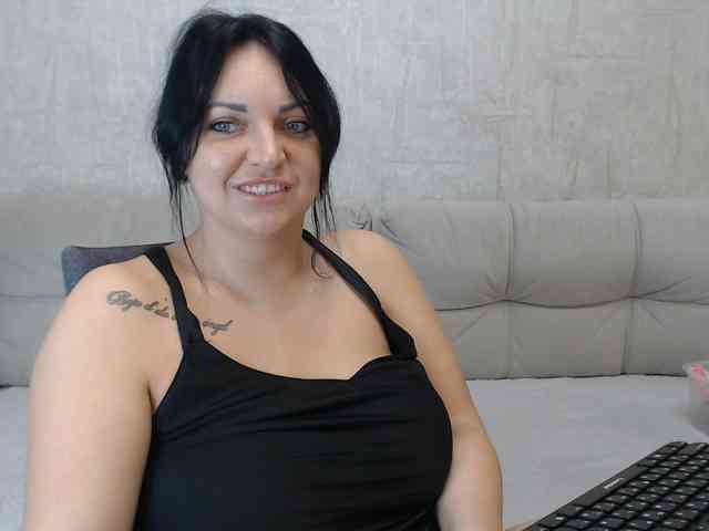JenniferTheChic webcam