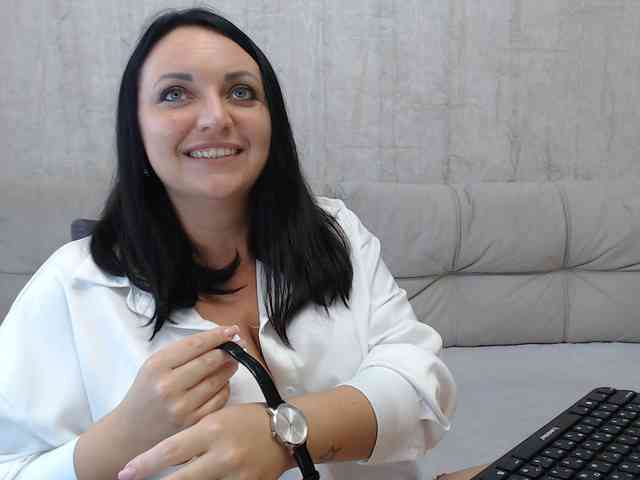 JenniferTheChic webcam