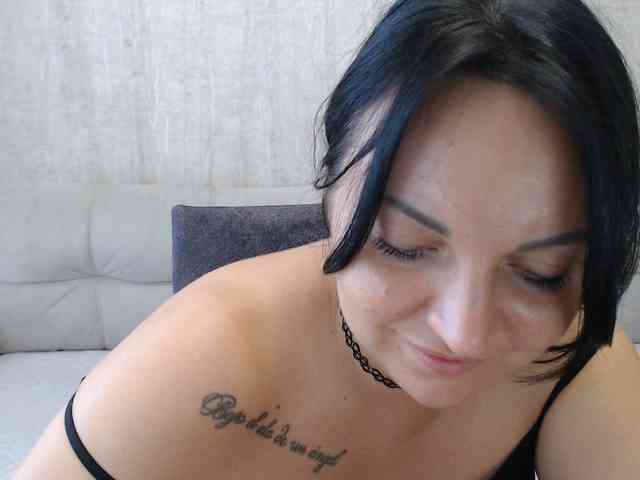JenniferTheChic webcam