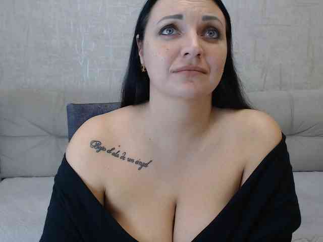 JenniferTheChic webcam