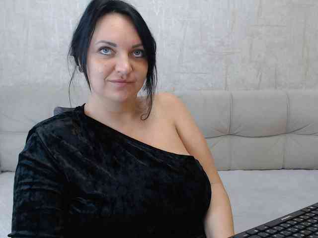 JenniferTheChic webcam