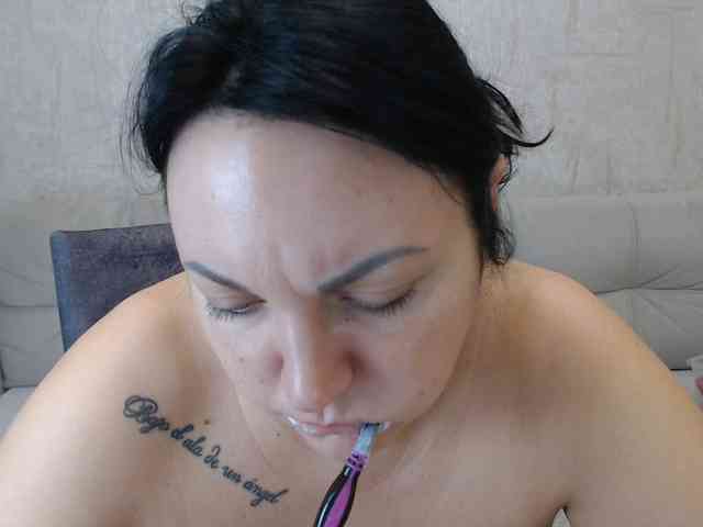 JenniferTheChic webcam