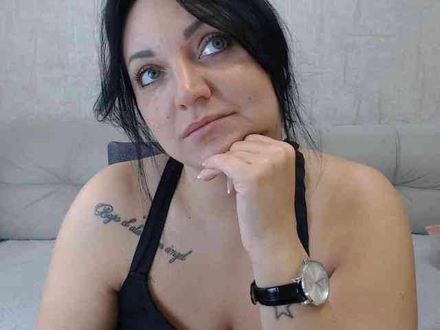 JenniferTheChic webcam