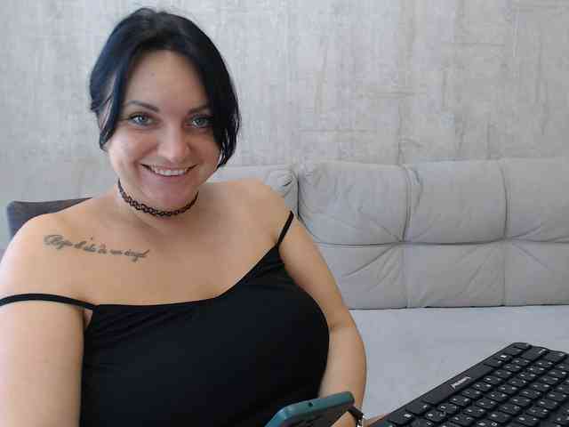 JenniferTheChic webcam