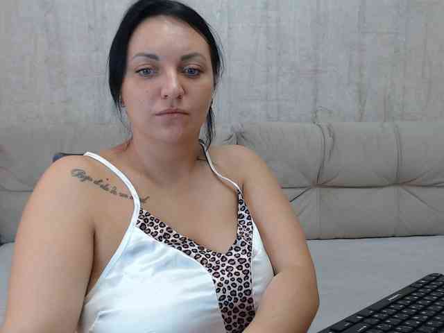 JenniferTheChic webcam