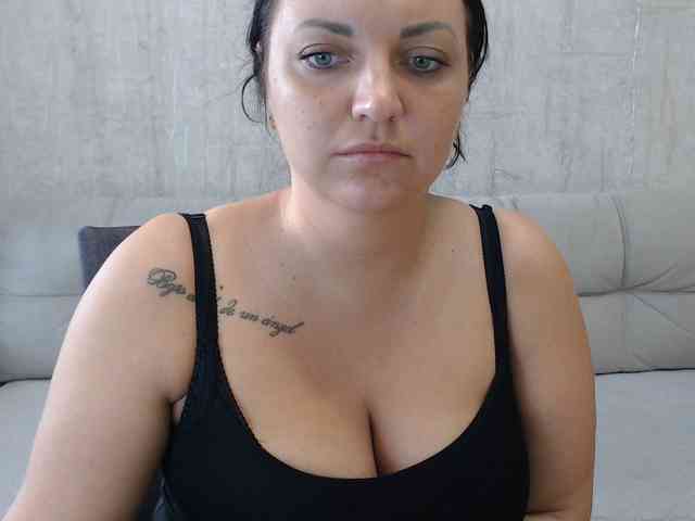 JenniferTheChic webcam