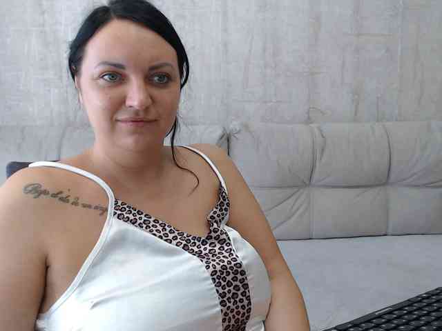 JenniferTheChic webcam
